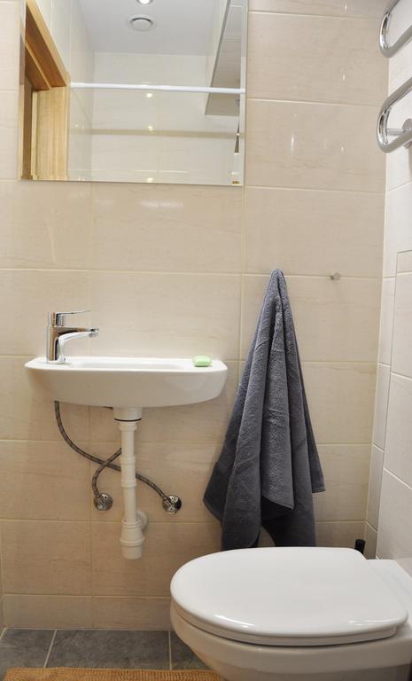 Bomb Shelter Apartment Vilna Habitación foto